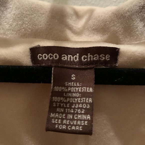 coco and chase beige short sleeve jacket - Picture 3 of 3